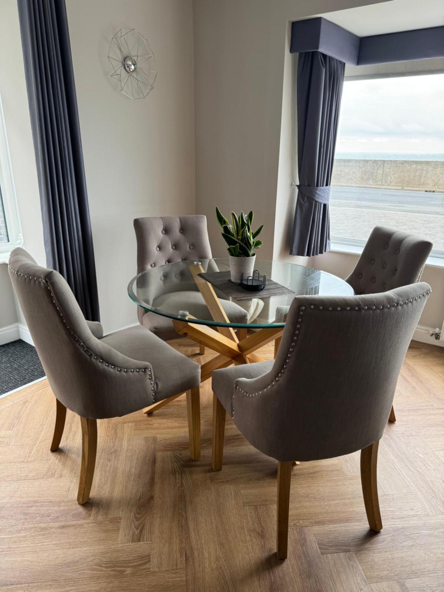 Beach House Apartment On Ground Floor With Sea View - Pet Friendly Cleveleys Exterior photo